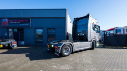 20260329-Tom-Holding-00083